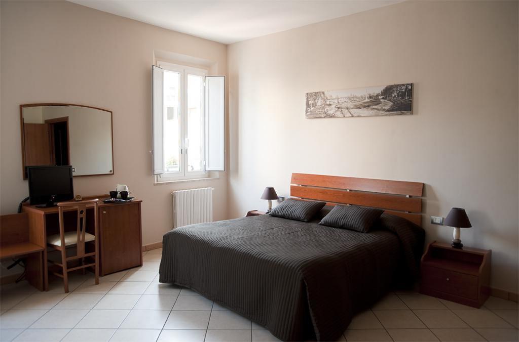 Hotel San Romano Ferrara Exterior photo