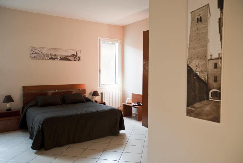 Hotel San Romano Ferrara Exterior photo